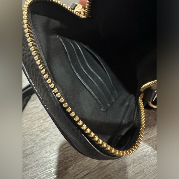 Coach Crossbody Purse Black Pebbled Leather Phone Authentic - Picture 5 of 9